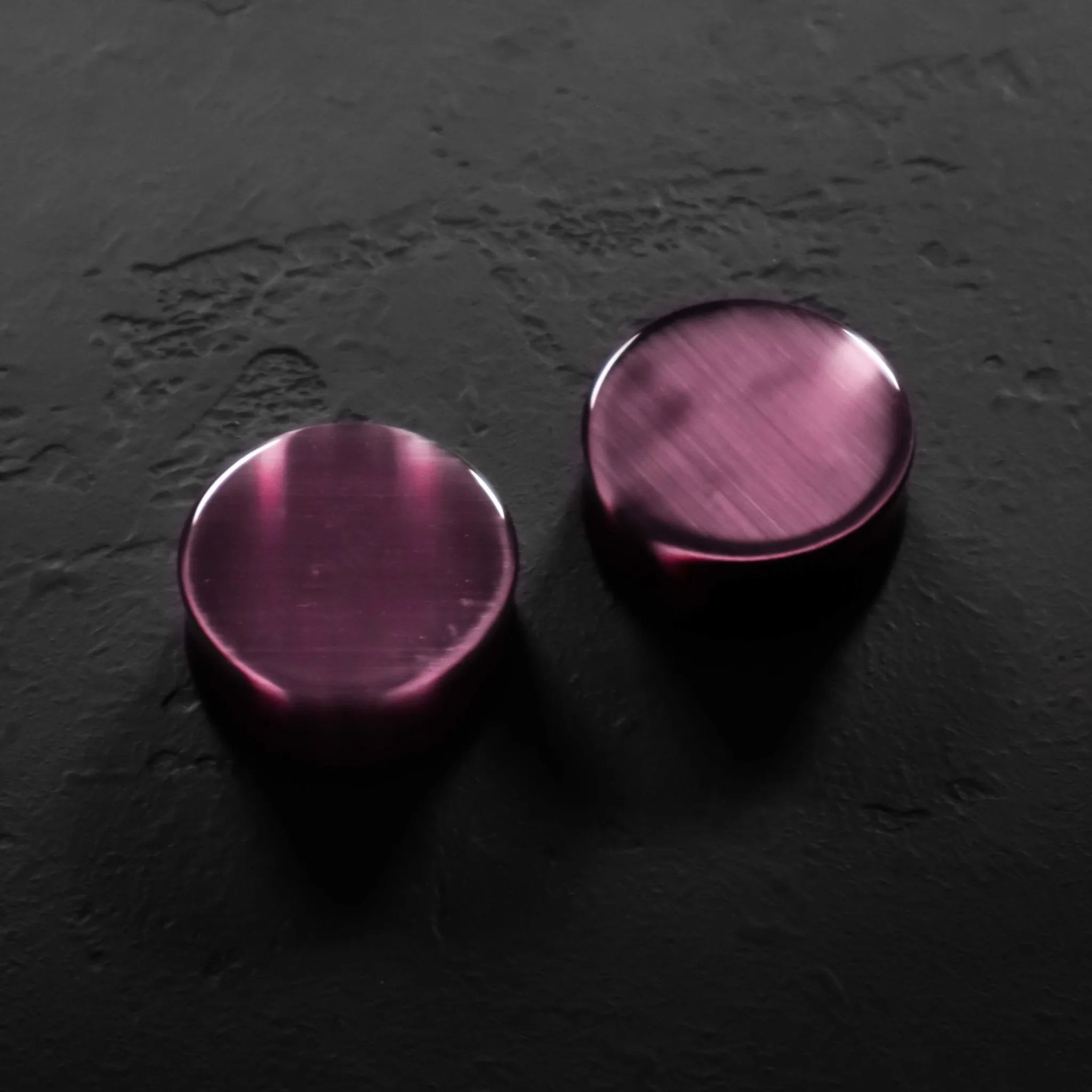 Amaranth Dragon's Eye Plugs
